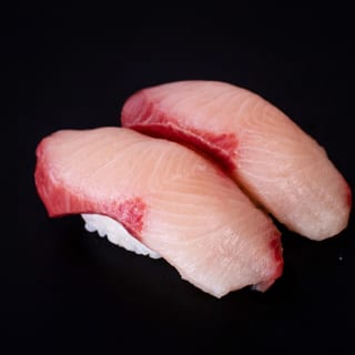 Hamachi Nigiri